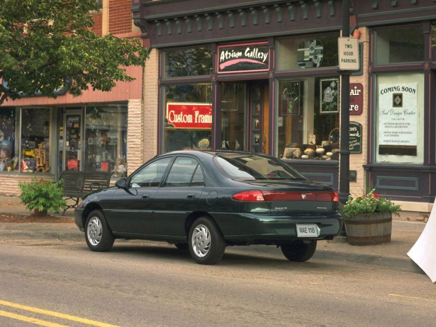  Mercury Tracer 1997 года  (фото 4 из 8)